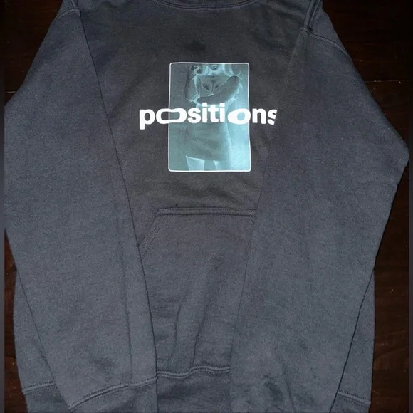 Rare Ariana grande positions hoodie - Picture 2 of 3